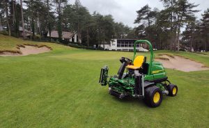 Nouvelle tondeuse pour les fairways au Golf des Pins - Open Golf Club